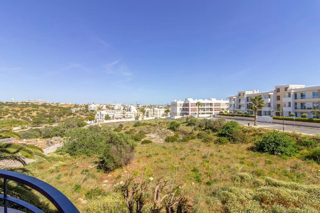 Apartment At Porto De Mos With Pool Lagos